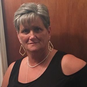 Meet your Posher, Earlene